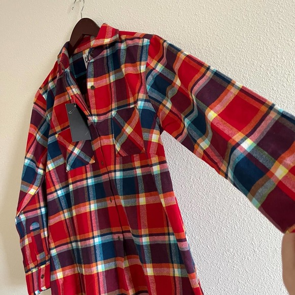 NWT Women's Red Flannel Size Small - Picture 3 of 5